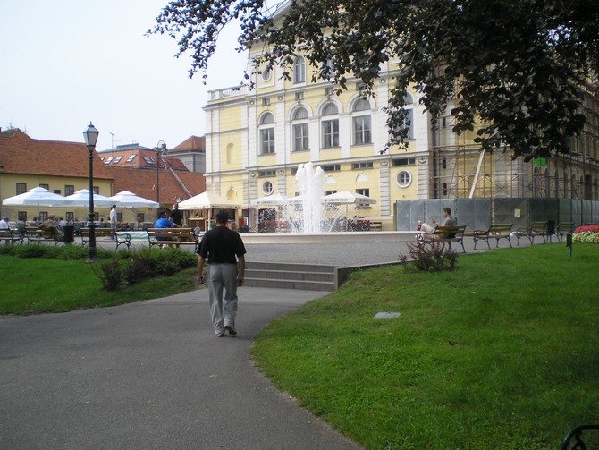 p9030424